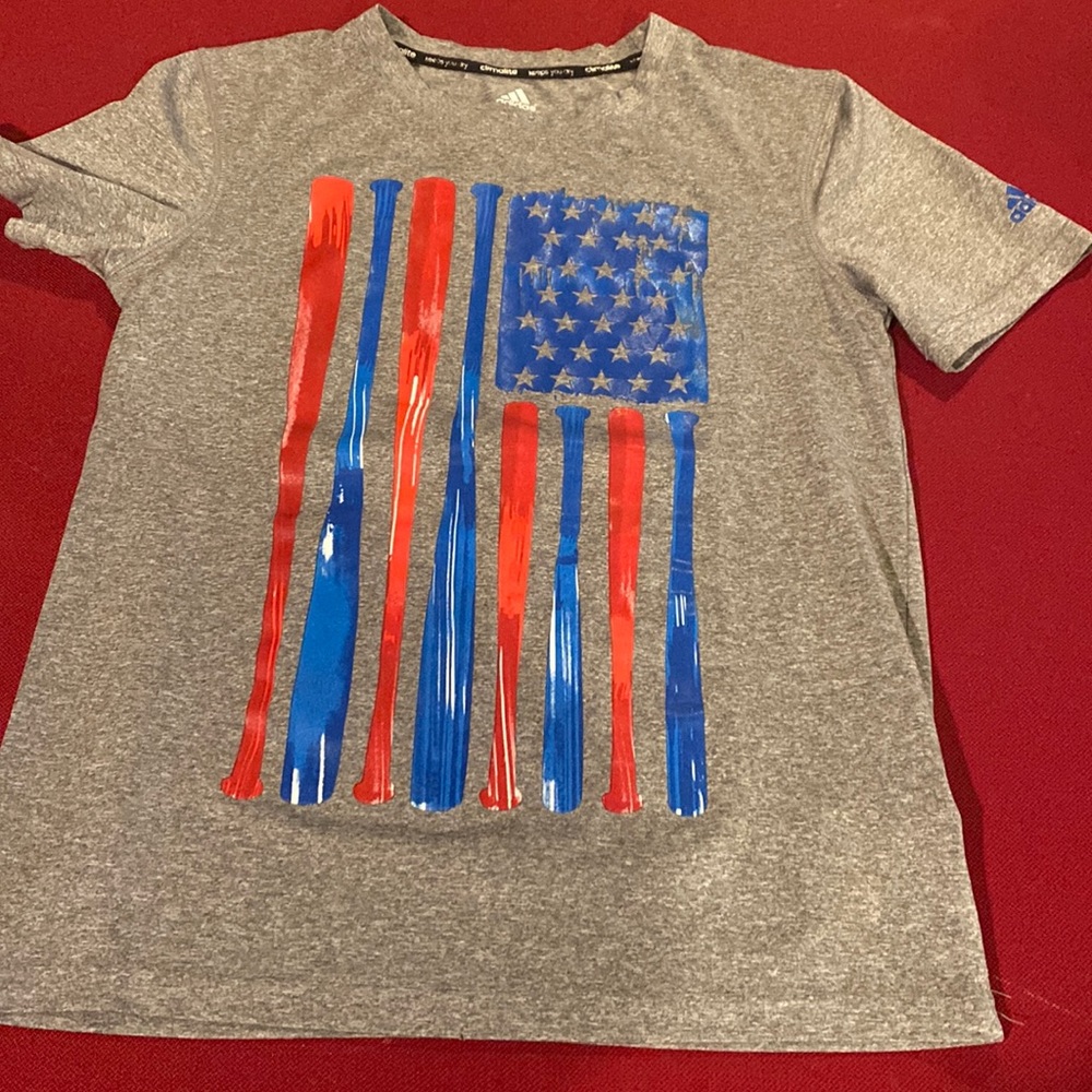 Adidas boy’s gray dry fit American flag shirt size medium